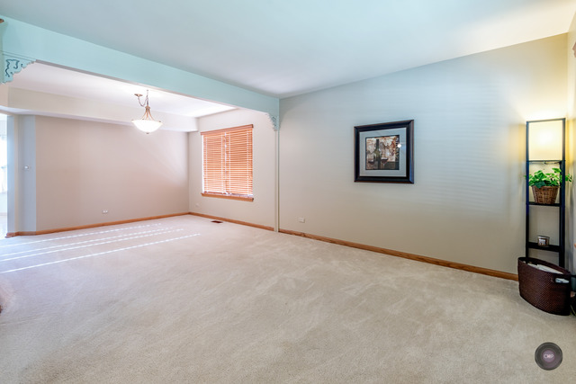 3258 Whitney Rd, Aurora, IL 60502 photo 8