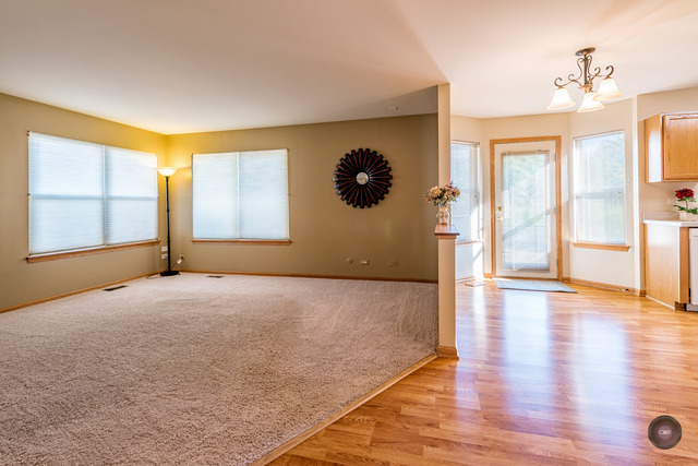 3258 Whitney Rd, Aurora, IL 60502 photo 4