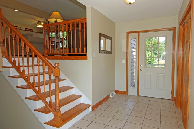 304 Rustic Ln, Algonquin, IL 60102 photo 2
