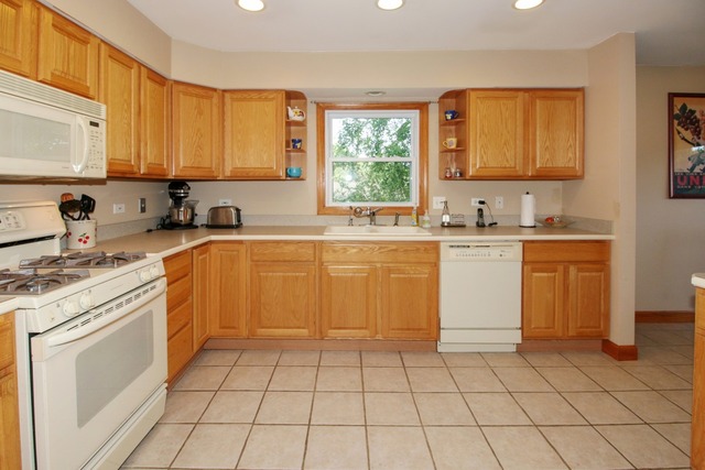304 Rustic Ln, Algonquin, IL 60102 photo 7