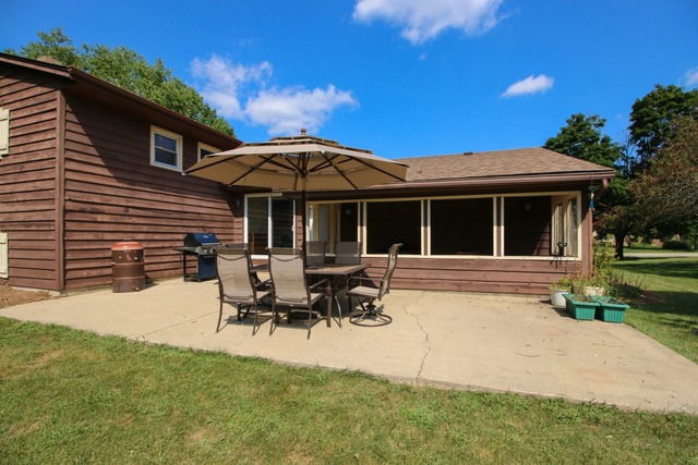 304 Rustic Ln, Algonquin, IL 60102 photo 22