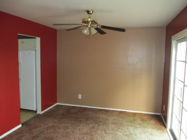 5209 W Greenbrier Dr, Mchenry, IL 60050 photo 6