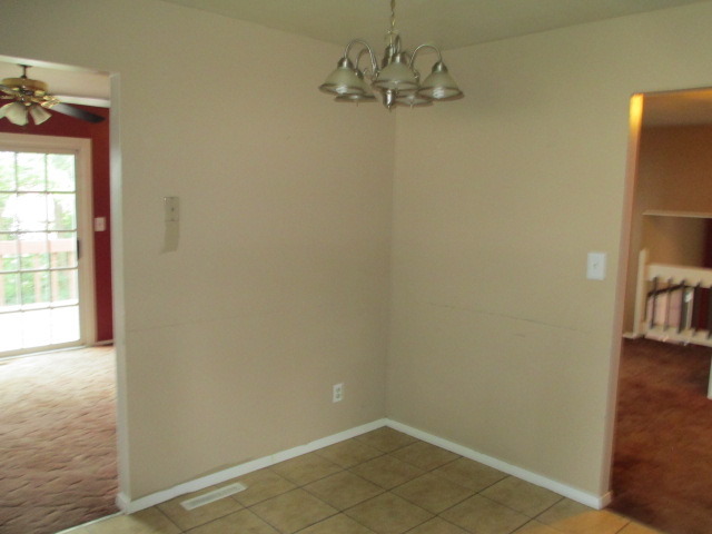 5209 W Greenbrier Dr, Mchenry, IL 60050 photo 10