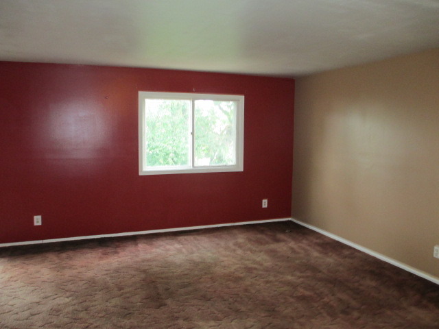 5209 W Greenbrier Dr, Mchenry, IL 60050 photo 4