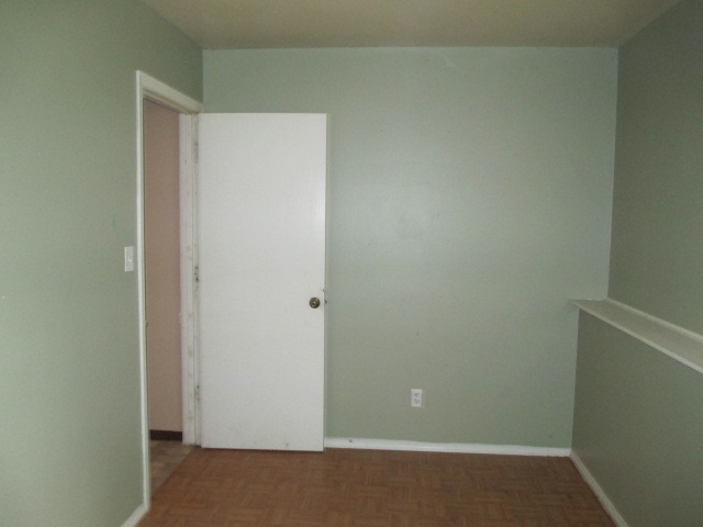 5209 W Greenbrier Dr, Mchenry, IL 60050 photo 22