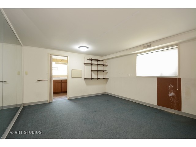 140 Warwick St, Park Forest, IL 60466 photo 6