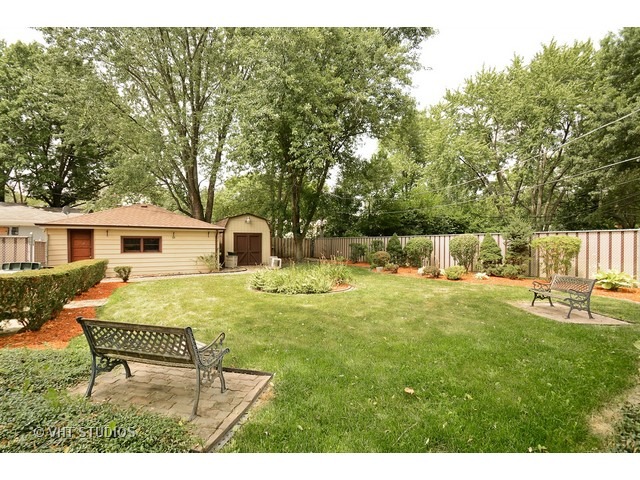 140 Warwick St, Park Forest, IL 60466 photo 10