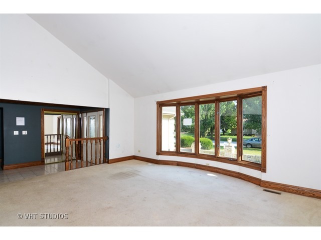 11412 Hummingbird Ln, Mokena, IL 60448 photo 2
