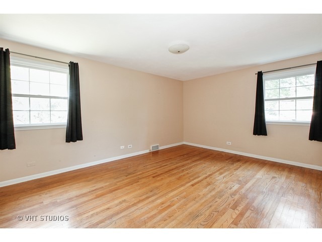 512 Cypress Dr, Naperville, IL 60540 photo 5