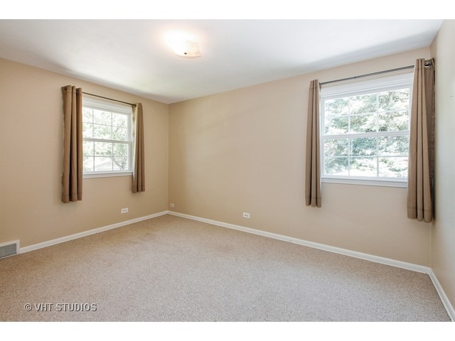 512 Cypress Dr, Naperville, IL 60540 photo 6