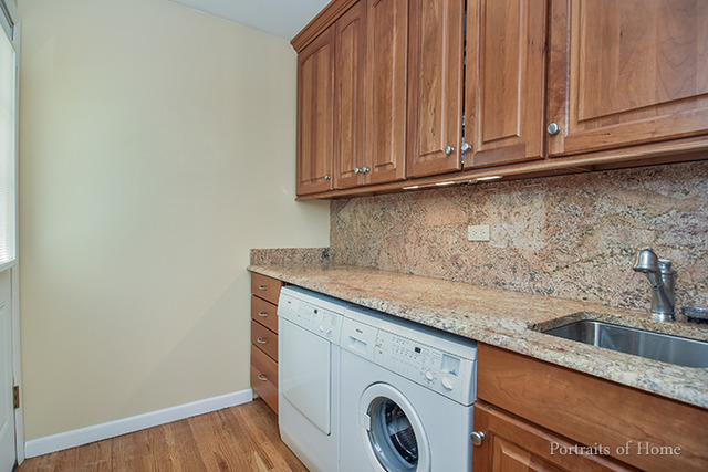 353 Hillside Dr, Roselle, IL 60172 photo 7