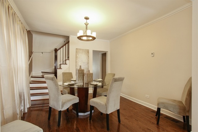 1715 E 83rd Pl, Chicago, IL 60617 photo 3