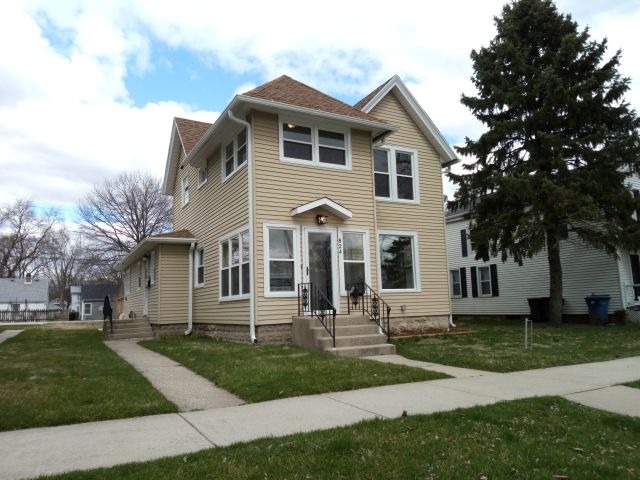 824 E Washington St, Morris, IL 60450 photo 1