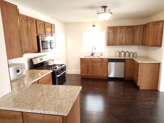 824 E Washington St, Morris, IL 60450 photo 5