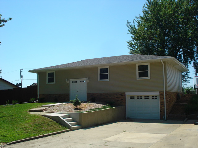 312 N Arseneau Rd, Kankakee, IL 60901 photo 1
