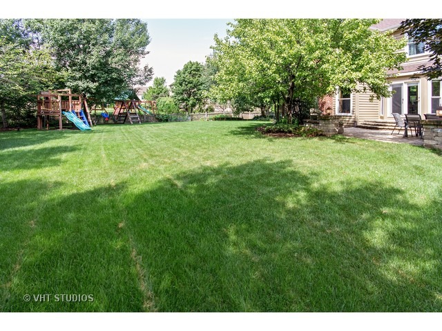 4408 Esquire Cir, Naperville, IL 60564 photo 22