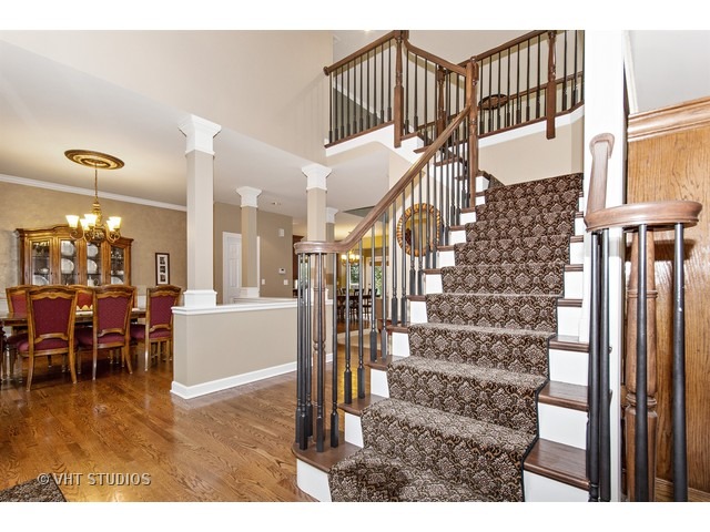 4408 Esquire Cir, Naperville, IL 60564 photo 2