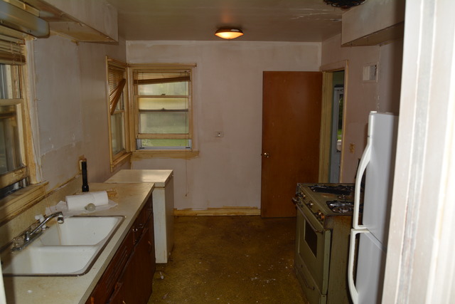 116 N Pine St, Mount Prospect, IL 60056 photo 3