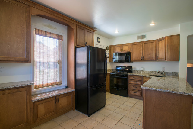 7533 Thomas Ave, Bridgeview, IL 60455 photo 8