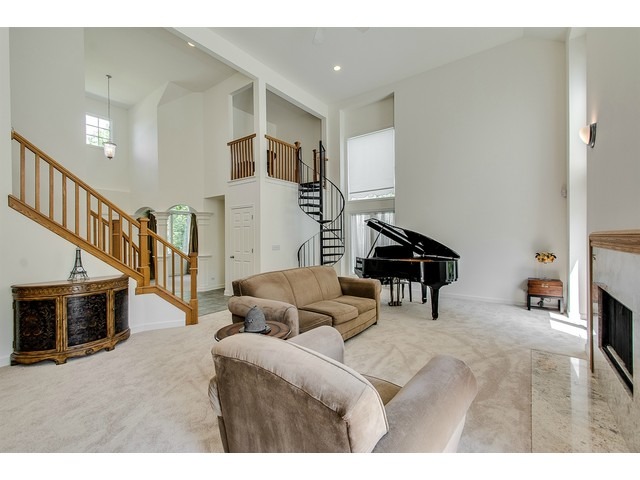 2025 Stoddard Ave, Wheaton, IL 60187 photo 6
