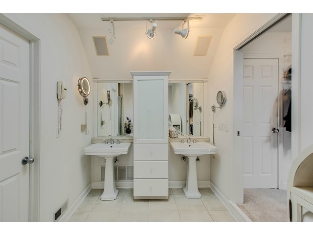 2025 Stoddard Ave, Wheaton, IL 60187 photo 16