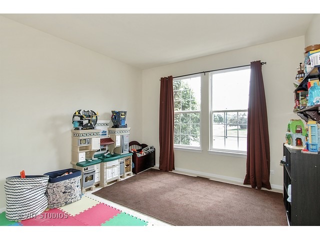 3300 Lafayette St, Elgin, IL 60124 photo 9