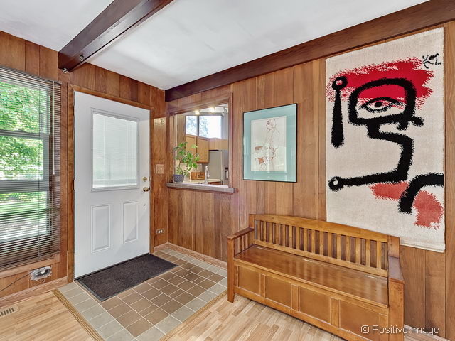 623 Webster Ave, Wheaton, IL 60187 photo 3