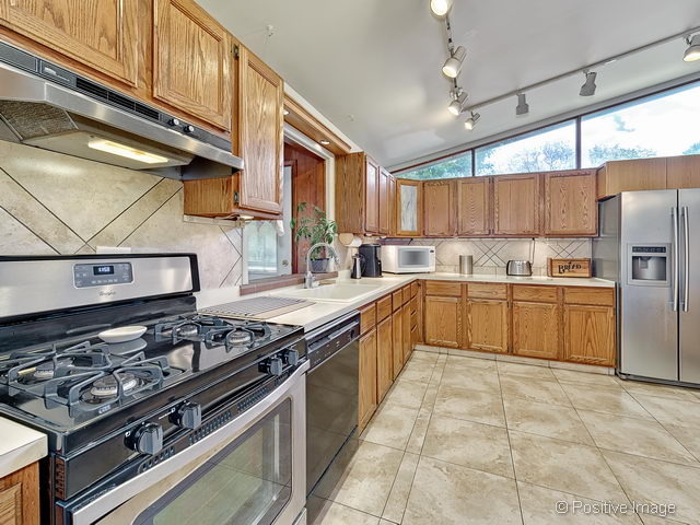 623 Webster Ave, Wheaton, IL 60187 photo 9