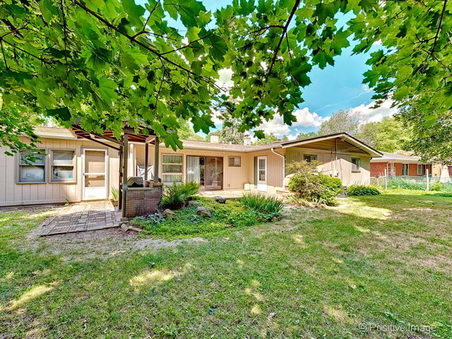 623 Webster Ave, Wheaton, IL 60187 photo 24
