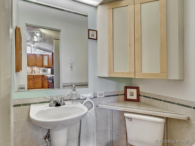 623 Webster Ave, Wheaton, IL 60187 photo 17