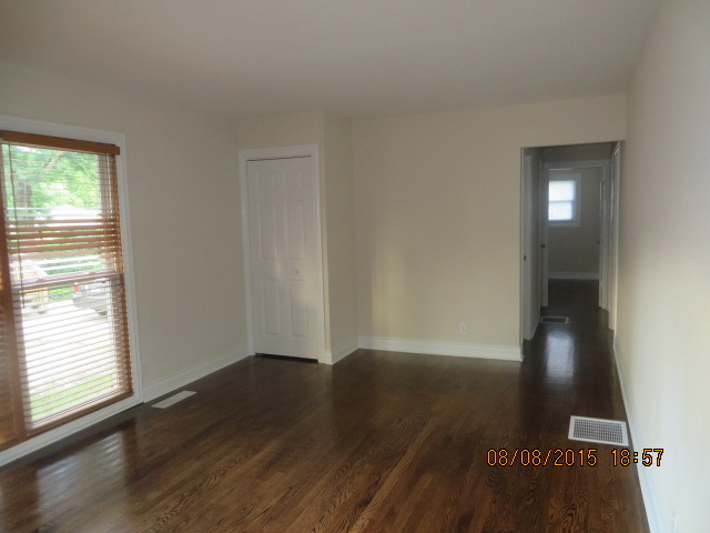 1504 Sisson St, Lockport, IL 60441 photo 7