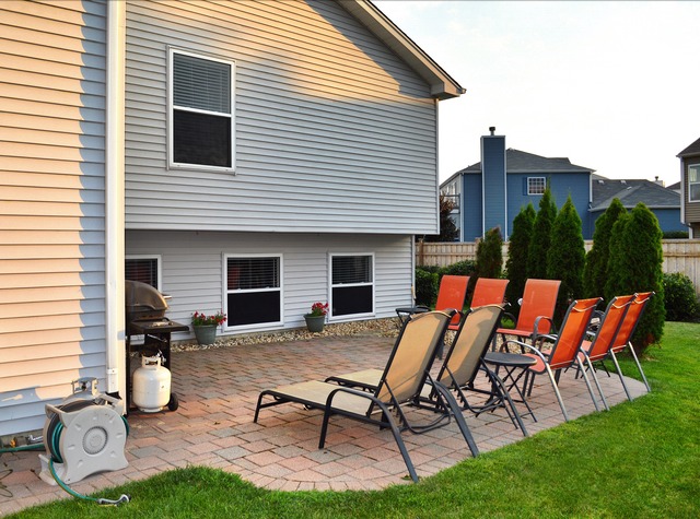 1609 Courtwright Dr, Plainfield, IL 60586 photo 2