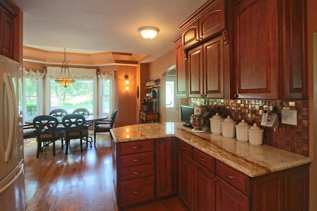 517 Delles Rd, Wheaton, IL 60187 photo 5