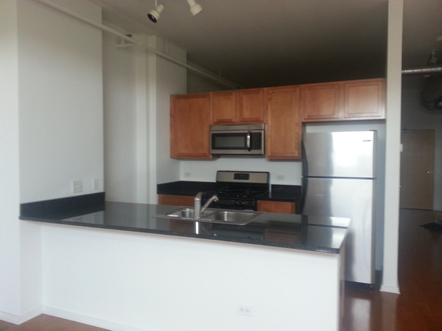 2323 W Pershing Rd #607, Chicago, IL 60609 photo 6