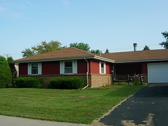 1751 Heather Dr, Aurora, IL 60506 photo 1