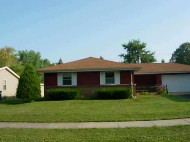 1751 Heather Dr, Aurora, IL 60506 photo 2