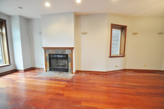 4316 S Berkeley Ave, Chicago, IL 60653 photo 5