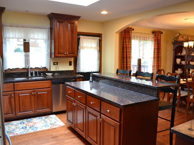 218 59th St, Willowbrook, IL 60527 photo 4