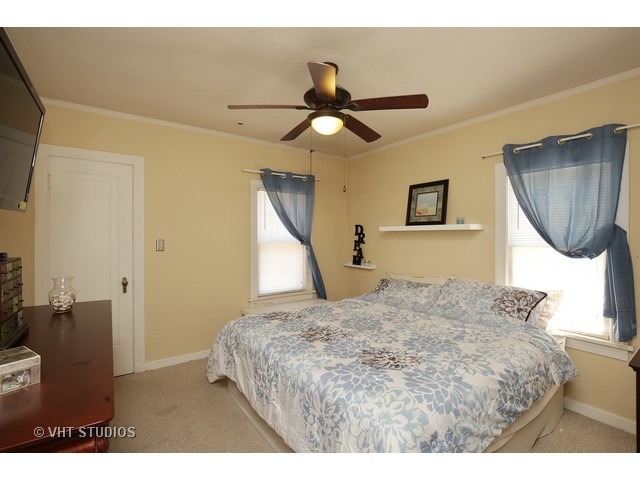 524 Preston Ave, Elgin, IL 60120 photo 6