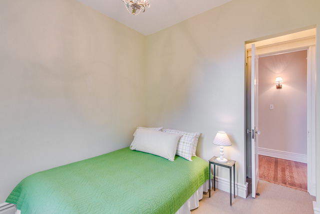 1237 W Eddy St, Chicago, IL 60657 photo 13