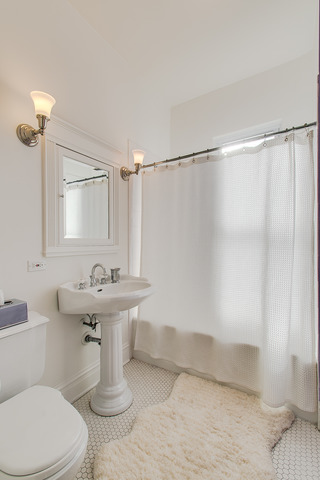 1237 W Eddy St, Chicago, IL 60657 photo 17