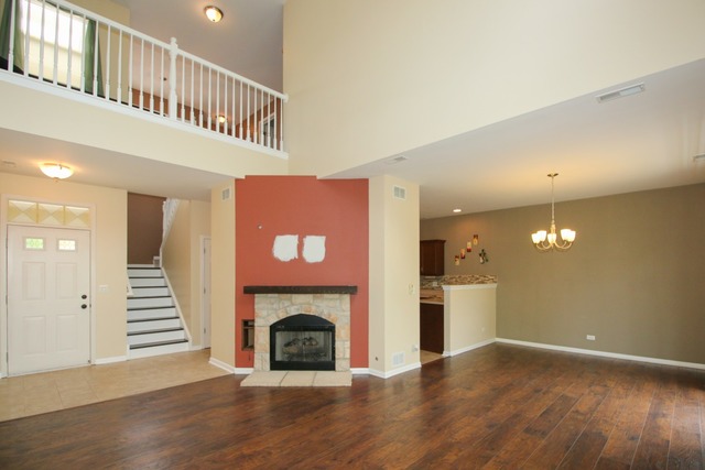 2886 Falling Waters Dr, Lake Villa, IL 60046 photo 2