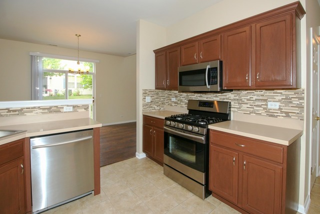 2886 Falling Waters Dr, Lake Villa, IL 60046 photo 6