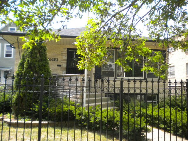 2461 W 45th Pl, Chicago, IL 60632 photo 2