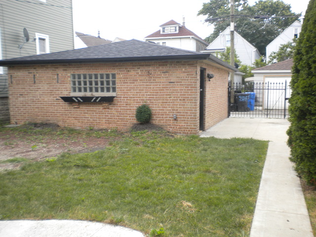 2461 W 45th Pl, Chicago, IL 60632 photo 12