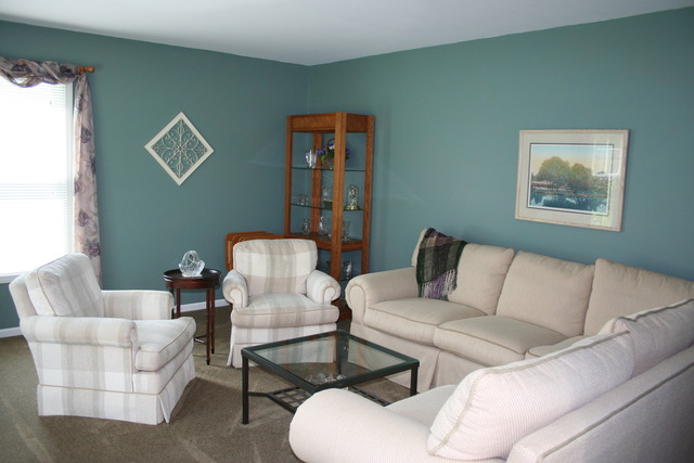 7410 Timber Trl, Mchenry, IL 60050 photo 2