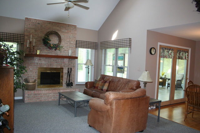 7410 Timber Trl, Mchenry, IL 60050 photo 3
