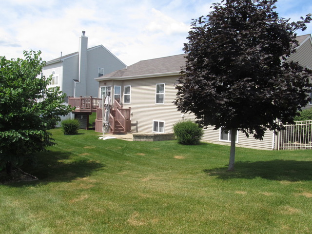 132 Norman Dr, Mchenry, IL 60050 photo 24