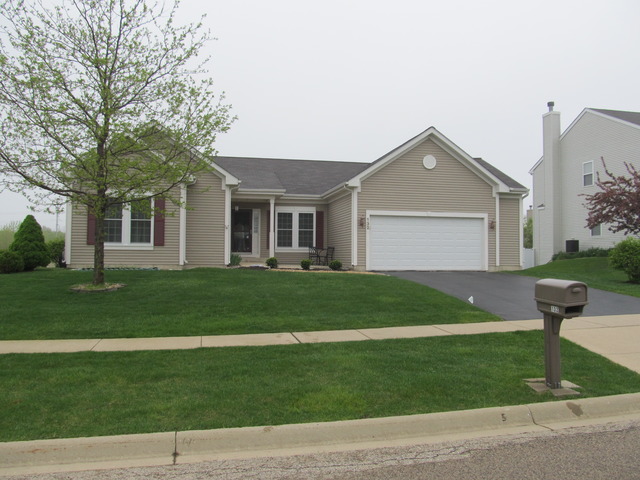 132 Norman Dr, Mchenry, IL 60050 photo 1