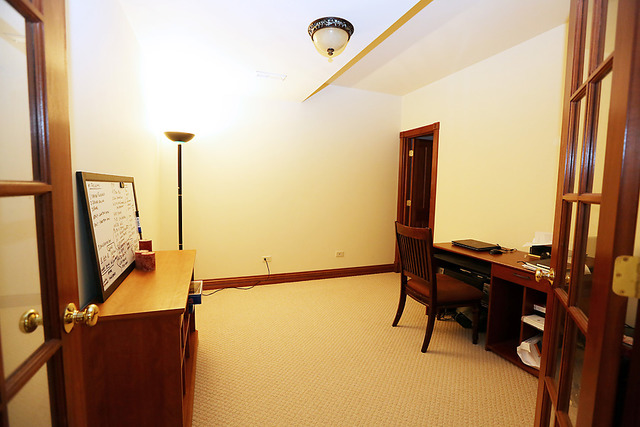 646 Robin Rdg, Elgin, IL 60123 photo 18